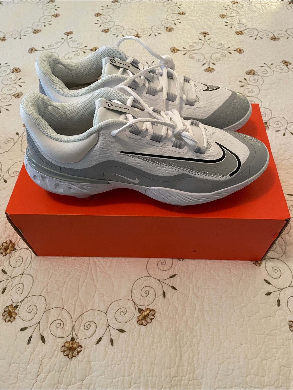 Men’s Nike Alpha Huarache Elite 4 Low Baseball Cleats - Picture 5 of 7